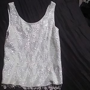 Handbeaded top